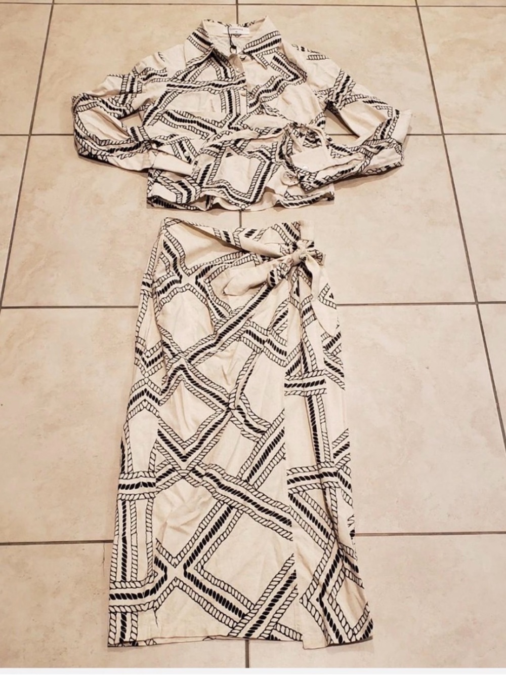 Commense abstract print wrap tie & Skirt Set